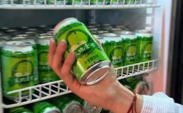 广东“神水”正面硬刚可乐：曾一年卖出25个亿