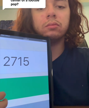 用筷子蘸着喝完一杯水要多久？小哥实测舌头都要麻了！