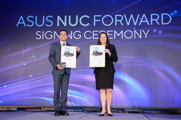 Intel NUC迷你机：从此真正属于华硕