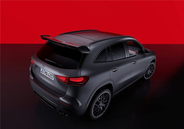地表最强2.0T！全新奔驰AMG GLA 45 S官图发布：4.3秒破百