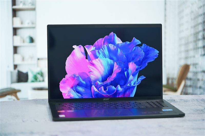 宏碁传奇Edge 16轻薄本评测：AMD锐龙率先用上AI引擎 低功耗也有强悍算力