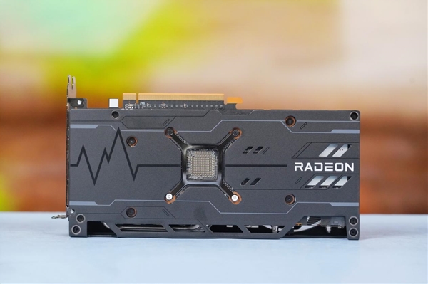 中国特供！蓝宝石AMD RX 6750 GRE 10GB白金版图赏