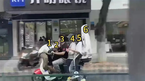 马路奇观：浙江6人骑一辆电动自行车 印度老哥直呼内行