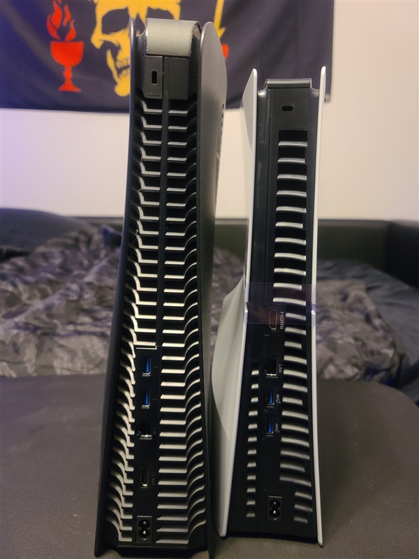新款PS5实机图