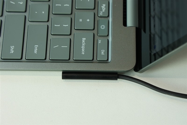 比MacBook Air还轻的轻薄本！微软Surface Laptop Go 3上手