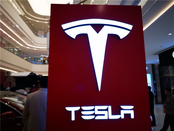 德国工会施压成功 特斯拉宣布11月起为德国工人涨薪4%