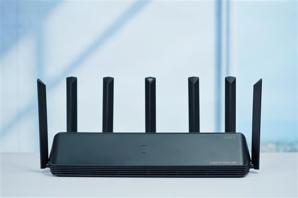 Wi-Fi 7路由只要799元！小米路由器7000图赏