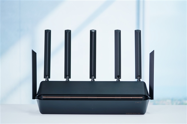Wi-Fi 7路由只要799元！小米路由器7000图赏