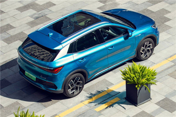 奇瑞iCAR 03开启预售 “潮盒电动SUV”能成为新风向吗