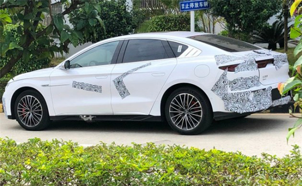 17万的吉利银河E8上市：我为小米SU7捏了把“汉”