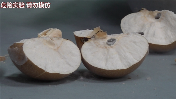 尔滨冻梨又黑又甜 为啥你冰箱冻出来的是坏的