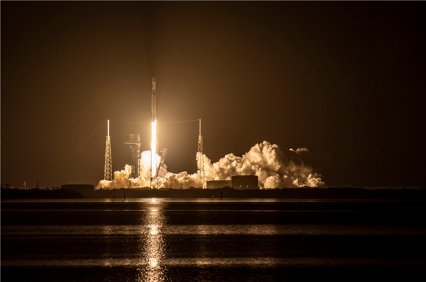 SpaceX完成第300次成功发射！3天一发 根本停不下来