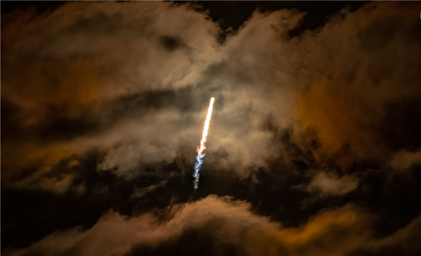 SpaceX完成第300次成功发射！3天一发 根本停不下来