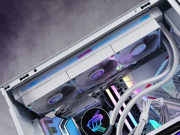 iGame RTX 4070 SUPER Ultra W显卡上手：4070的价格4070 Ti的性能