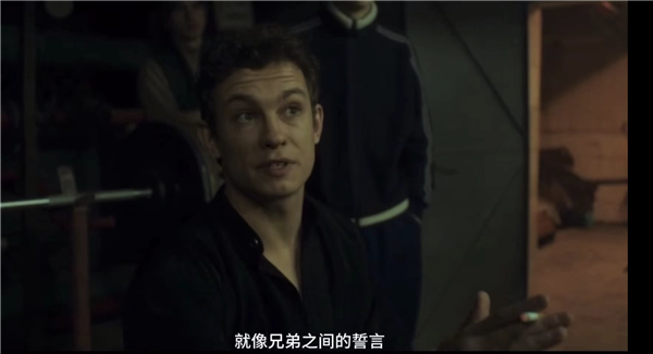 在这部爆火俄剧里 你能目睹红色帝国的腐烂