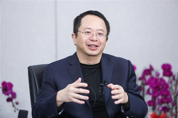 周鸿祎：企业应“All in AI” 建立AI信仰