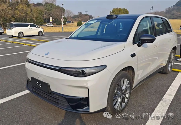 旗舰智能硬件配置上车 “卷王”售价首次卷至16.58万