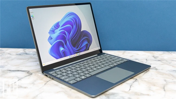 Windows迈入AI时代！微软第一款AI PC来了