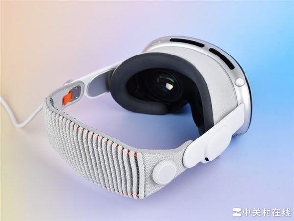 苹果Vision Pro上手：最好的可穿戴一体机 可惜内容严重匮乏