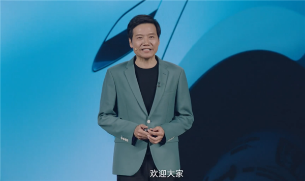 为了卖车：老汉们纷纷走进直播间