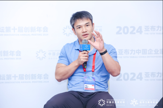 企业家自曝用了ChatGPT后裁员近1/10：管理效率大幅提升