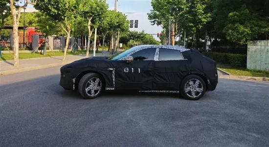 小米汽车首款SUV谍照曝光：雷布斯又要对法拉利下手了
