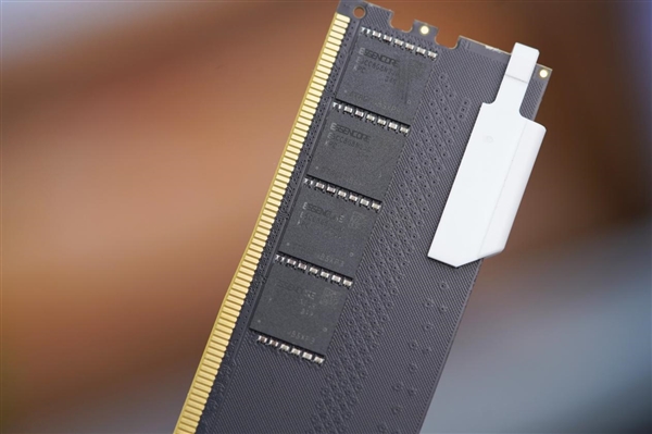 时尚极简超频利器！科赋FIT V DDR5 6000内存条图赏
