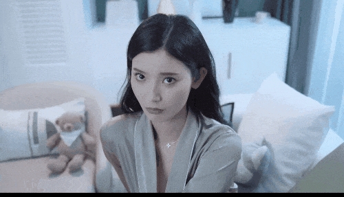 把Rapper按在热搜第一上打 这乙游啥来头？