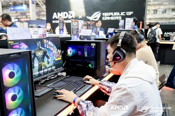 轻松驾驭AMD锐龙9000！华硕展出X870/X870E主板：还有ROG信仰全家桶