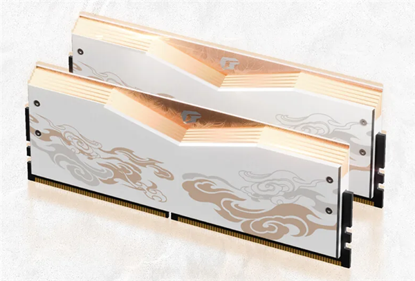 CUDIMM DDR5内存突然爆火!七彩虹上来就是9600MHz