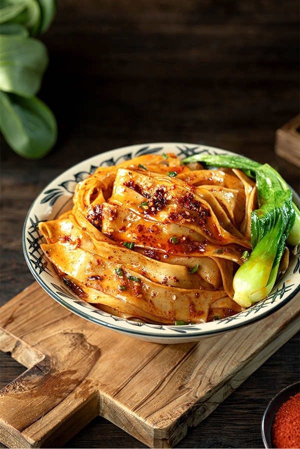 一碗好面!西安饭庄油泼biangbiang面假日冲量: 券后5.3元/盒