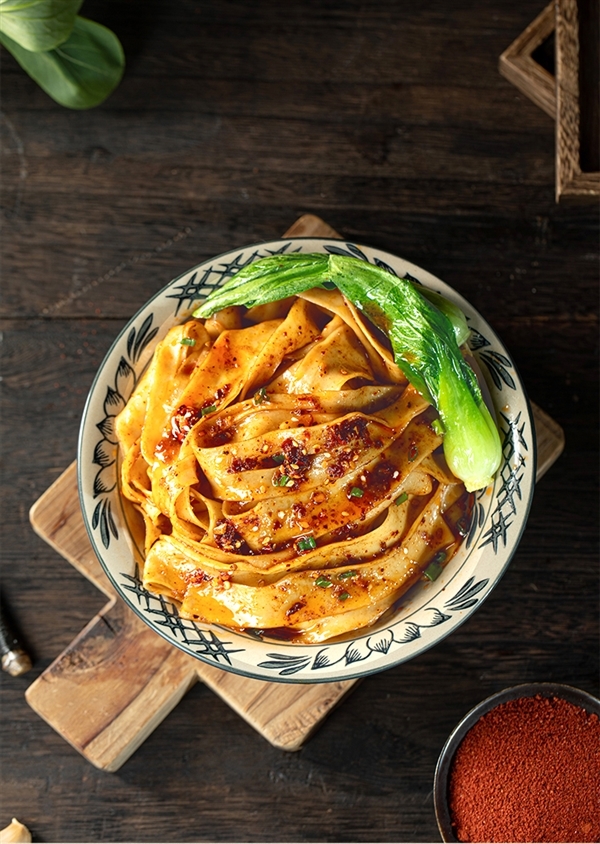 一碗好面!西安饭庄油泼biangbiang面假日冲量: 券后5.3元/盒