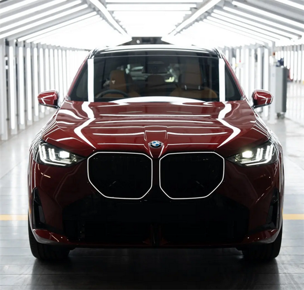 造型撞脸卡皮巴拉!全新宝马X3下线:国产版明年开启交付