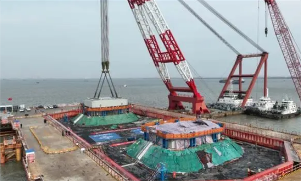 超级工程!世界在建最大跨度悬索桥获新进展:跨江段全长7859米