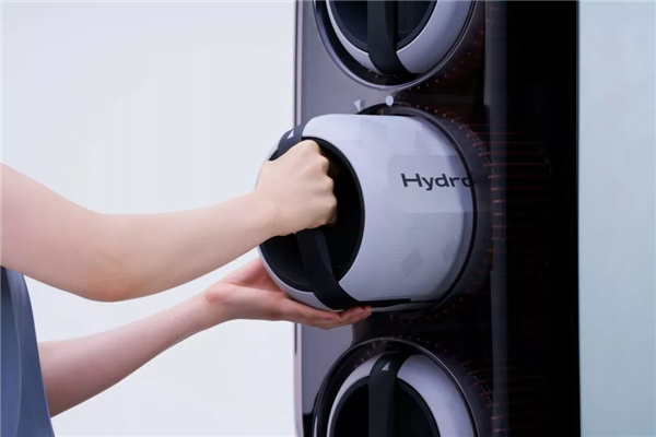 丰田将推出车用便携氢气罐:拔下来还能带屋里做饭