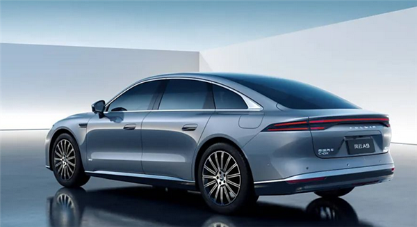 搭载C-DM插混系统+电动四驱!奇瑞风云A9将于10月19日亮相