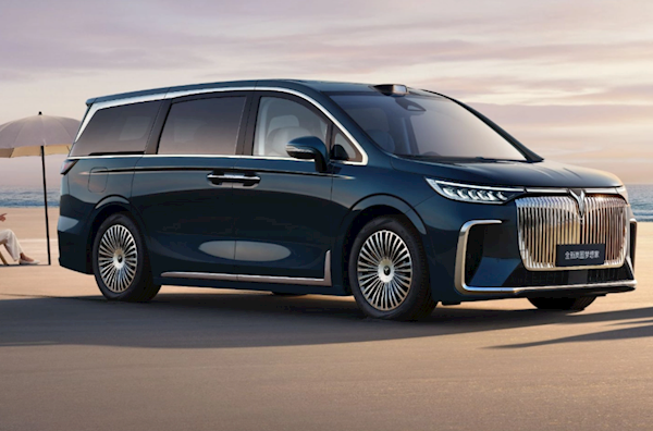 搭华为乾崑智驾+鸿蒙座舱!岚图梦想家国庆七天大定突破5000台