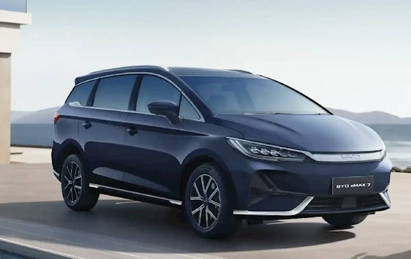 22.6万元起!比亚迪纯电MPV eMAX 7发布:提供6座7座两种布局