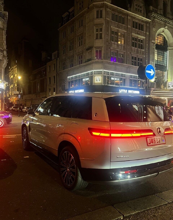 路虎揽胜同级 比亚迪又一旗舰SUV:腾势N9实车海外曝光