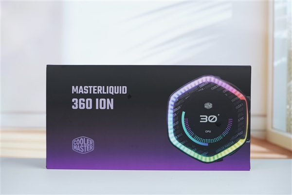 配2.1英寸LCD屏显!酷冷至尊MasterLiquid 360冰界幻屏水冷图赏