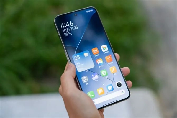 都年底了 8Gen3旗舰还值得买 而且很值!