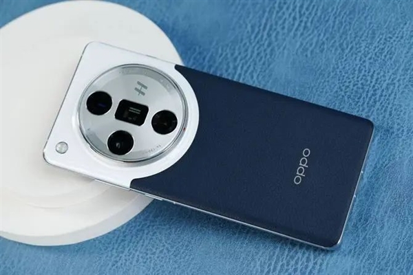 都年底了 8Gen3旗舰还值得买 而且很值!