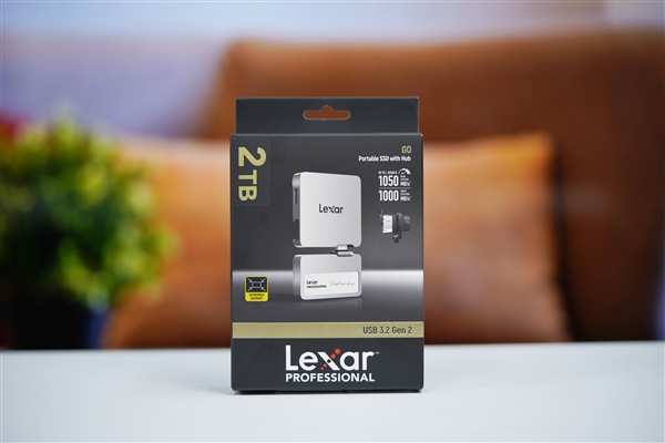 iPhone 16 Pro绝配!雷克沙SL400 2TB移动硬盘图赏