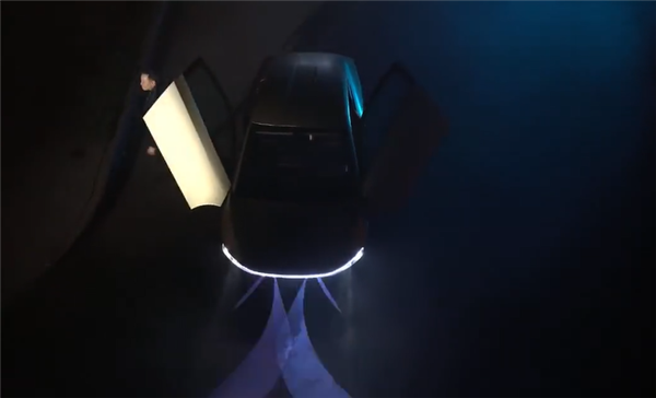 特斯拉Robotaxi无人驾驶出租车亮相:双蝶翼门、没有方向盘和踏板