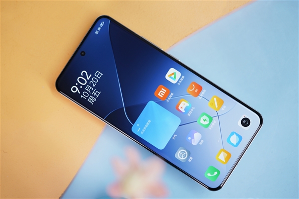 首发骁龙8Gen4!小米15发布时间曝光:雷军把配置拉满 跟3999元说再见
