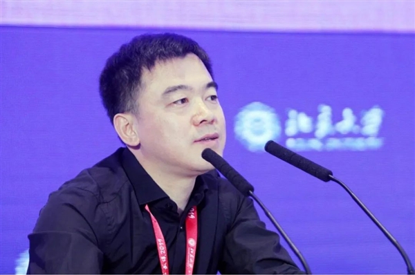 “考不过包退”失效!中公教育董事长被众学员追债:裁员求生