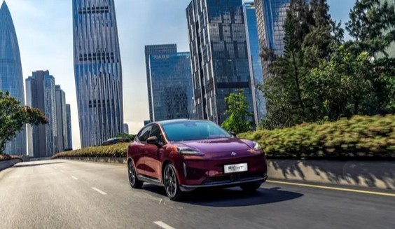 22.99万元!昊铂HT 670高阶智驾版上市:新增高速驾驶与智能泊车功能