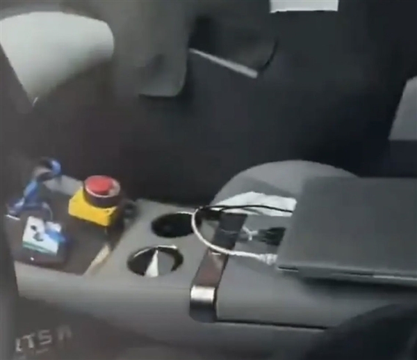 重重伪装 小米SUV最新谍照曝光:打特斯拉Model Y还得靠它