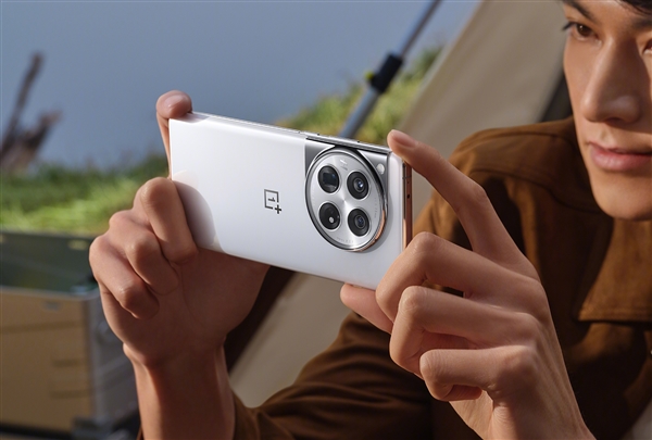 顺滑如德芙!ColorOS 15正式发布:OPPO Find X8首发