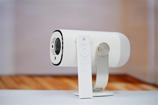 一体式云台设计 各角度随意投!当贝Smart 1图赏